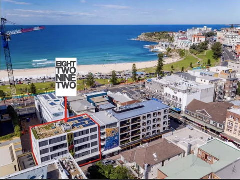 EIGHT TWO NINE TWO IV: BONDI BEACH - Stayed 0