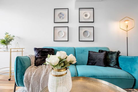 Elegant 2BR@Footscray Station - Stays Accommodation 0