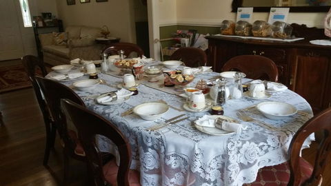 Elindale House Bed & Breakfast - Stays Accommodation 2