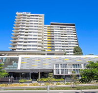 Elite elegance 2BRHamilton APT with Parking - Stays Accommodation