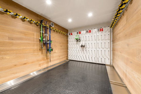 Elk At Falls - Stayed 2