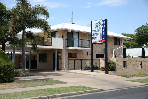 Emerald Central Palms Motel - Stayed 0