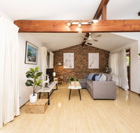 Epping 3BR 3BA Fast Wifi Easy Parking House