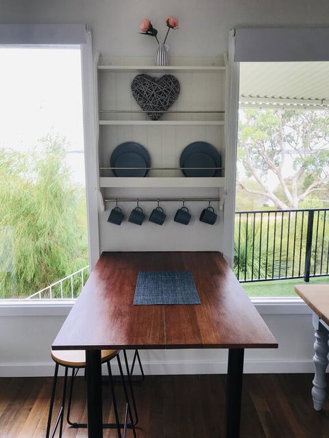 Estuary Cottage, Mandurah, Dawesville - Stays Accommodation 3