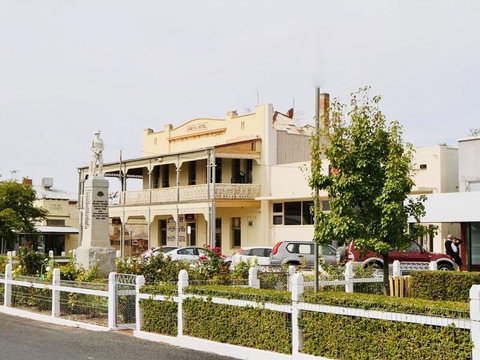 Eureka Hotel / Rainbow Brewery - Stayed 0