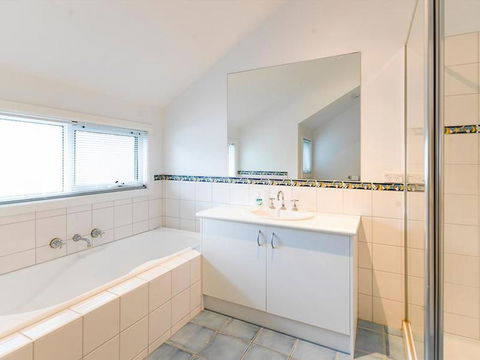 EVERGREEN BEACH HOUSE - Stayed 2