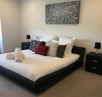Executive Mansion Spring Racing Melbourne Cup - Stays Accommodation