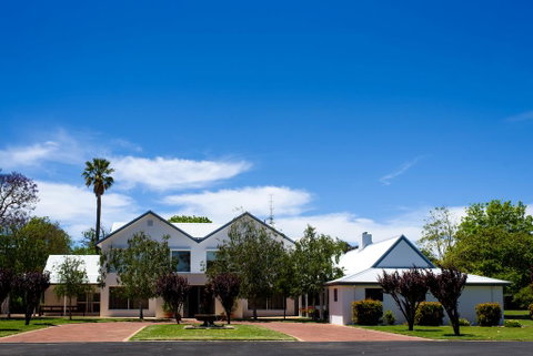 Fairlawn Estate - Stays Accommodation 0