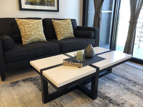 Family Home -Best Of South Bank With Car Park - Stayed 3