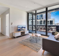Family Loved-2BR Apt  Docklands - Free Parking - Stayed