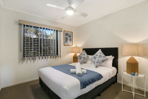 Family-Size Duplex In Quiet Neighbourhood - Stayed 1