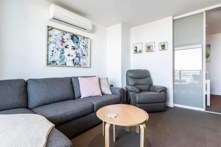 Fantastic Views, 2 B/r, 2 Bath With All New Furniture - Stayed 0