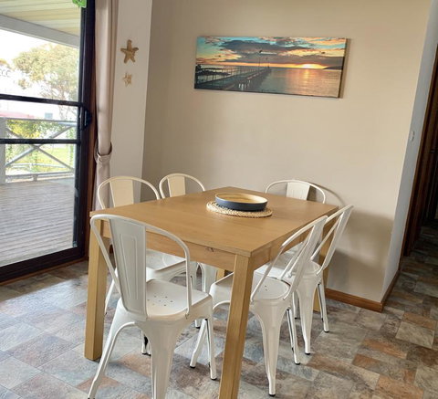 Fareview Beach House - Stayed 3