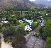 Feathertop Chalet