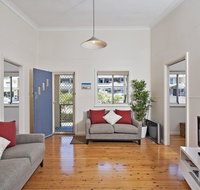Fingal Beach Shack  Fingal Bay - Stayed