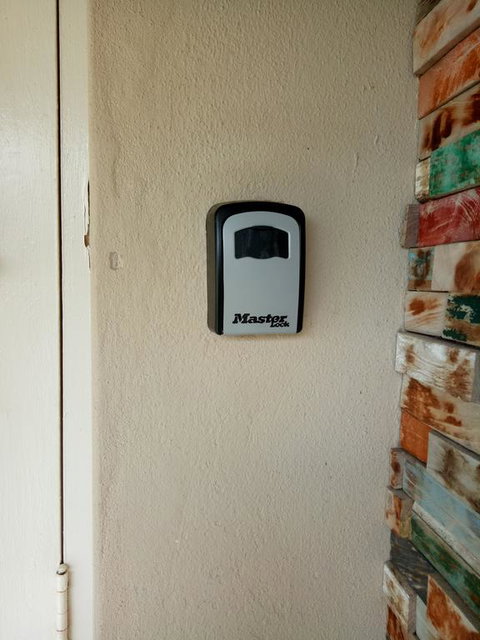 FUNKY COTTAGE - Stayed 3