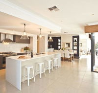 Getaway on Poplars - Comfortable and well-appointed - Stayed