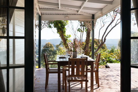 Gladville - Stays Accommodation 2