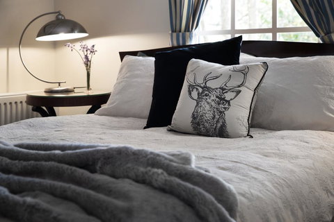 Gladville - Stays Accommodation 1