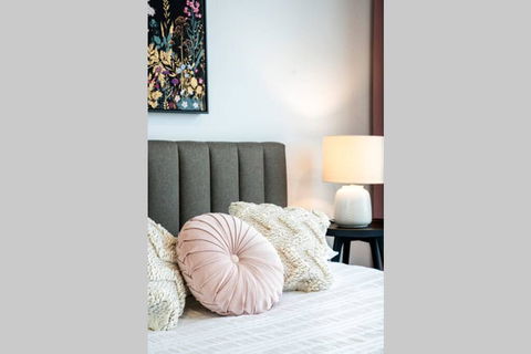 Glamorous RiverView Spacious 1BR - Stayed 1