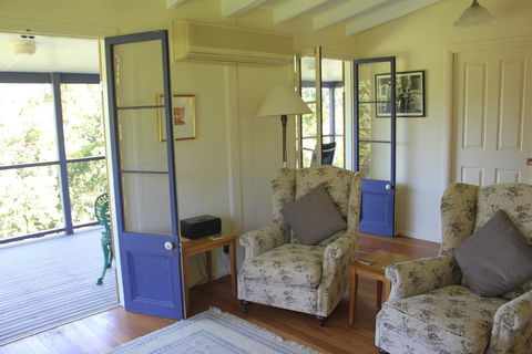 Glocca Morra Cottage - Stayed 1
