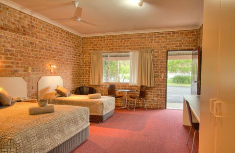 Country Lodge Motel - Stayed 2
