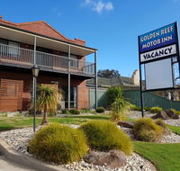Golden Reef Motor Inn - Stayed