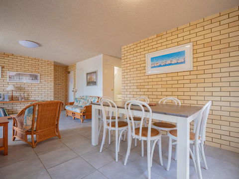 Golden Shores U7, 21 Landsborough Parade - Stays Accommodation 3