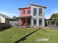 Book Cowes Accommodation Vacations Stayed Stayed