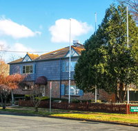 Grand Country Lodge - Stays Accommodation