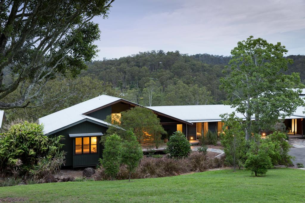 Pullenvale QLD Stays Accommodation