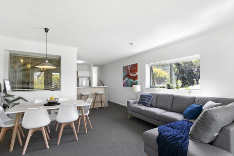 Grange 235 - Cumberland Lorne - Stayed 1