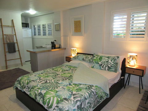 Greenfields - Stayed 0