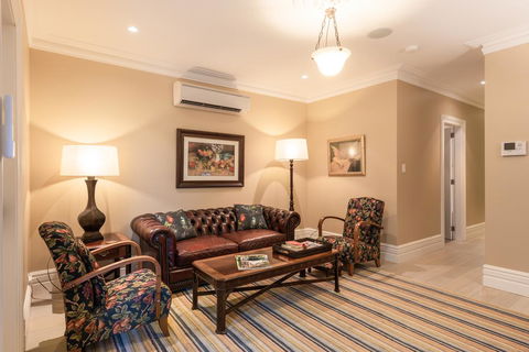Greenwich Heritage - Stays Accommodation 2