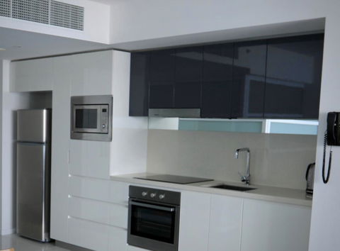 H Luxury Apartment At Surfers Paradise - Stayed 1