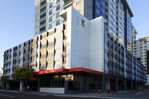H On Mitchell Apartment Hotel - Stayed 0