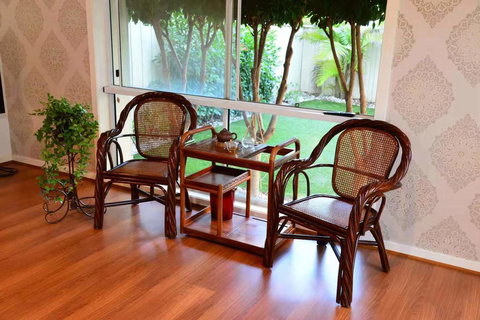 Halen's Hourse - Stayed 1