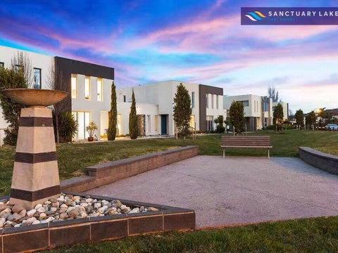 Halen's Hourse - Stayed 2