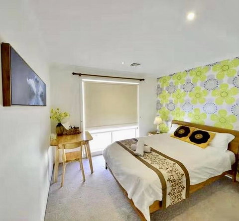 Halen's Hourse - Stayed 0