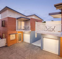 Hamilton on Everton - Stayed