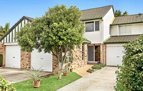 Handford Gardens - Stays Accommodation 0