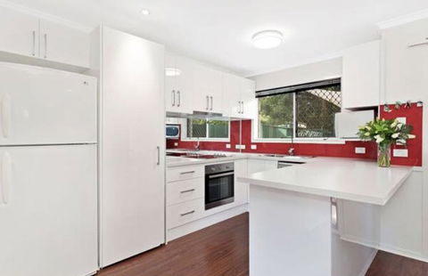 Handford Gardens - Stays Accommodation 3