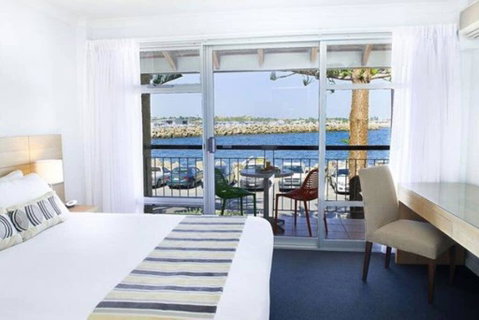Harbour View Apartment - Stays Accommodation 0