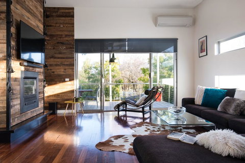 Harlequin - Stays Accommodation 0