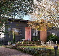 Harts Lane Beaux Haus - Stays Accommodation