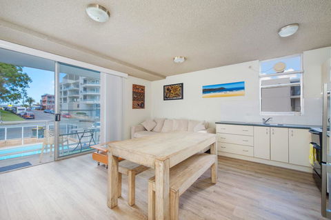 Headlands 8 1 Clarence Street - Stays Accommodation 3