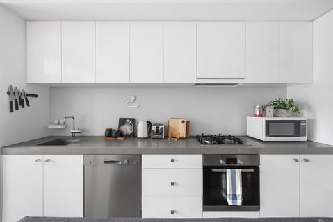 Heart Of Windsor Apartment By Ready Set Host - Stays Accommodation 3