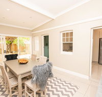 Heritage Bowen Terrace 3 Bed 2 Bath - Walk to CBD - Stayed