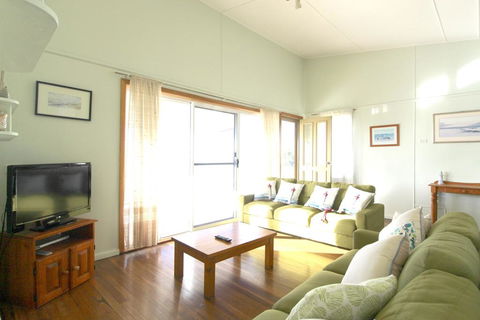 Hi View, 18 Dulconghi Street - Stays Accommodation 1