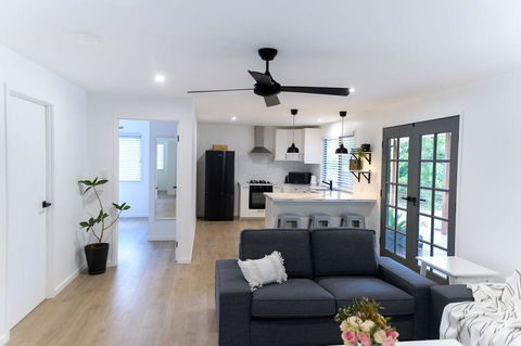 Hinterland Boutique Cottages-Fig Tree Cottage - Stayed 0
